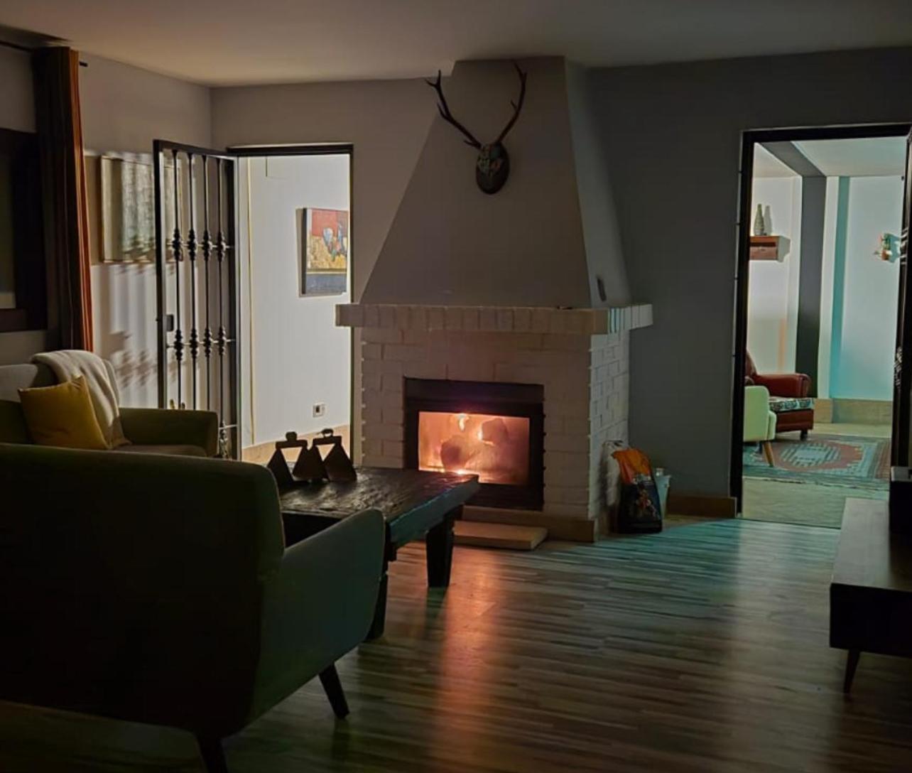 Hearts & Ponies Apartamentos Con Piscinas Privadas Cerca De La Warner Chinchón Kültér fotó